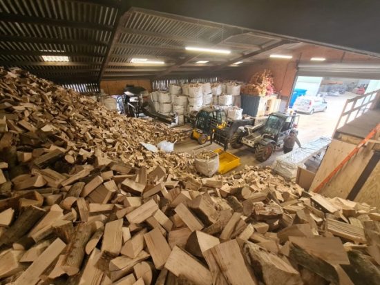 Firewood for sale in northants, Banbury Logs, Bicester Logs, Towcester Logs, Brackley Logs, Logs in Finmere, Finmere logs