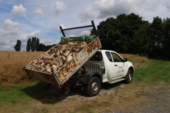 Firewood delivery in Brackley, Builders Bags, Banbury Logs, Bicester Logs, Towcester Logs, Brackley Logs, Logs in Finmere, Finmere logs